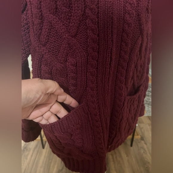 Aran Crafts Ireland 100% Merino Wool Burgundy Cable Knit Zip Cardigan Sweater XS - Picture 3 of 9